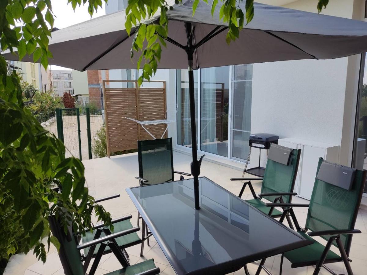 Las Brisas Garden Apartment Burgas City Exterior foto