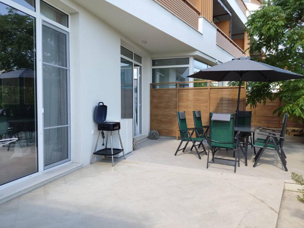 Las Brisas Garden Apartment Burgas City Exterior foto
