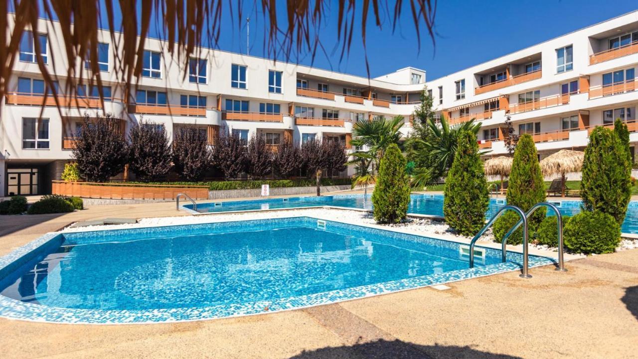 Las Brisas Garden Apartment Burgas City Exterior foto